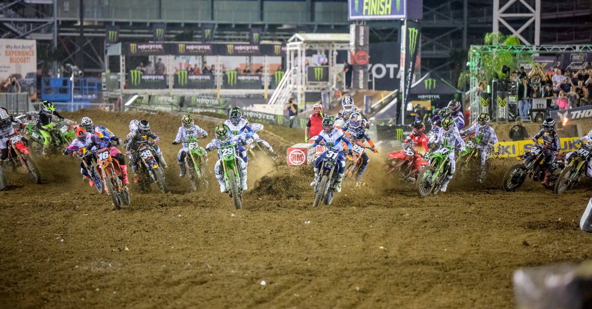 Photo of an SMX race start